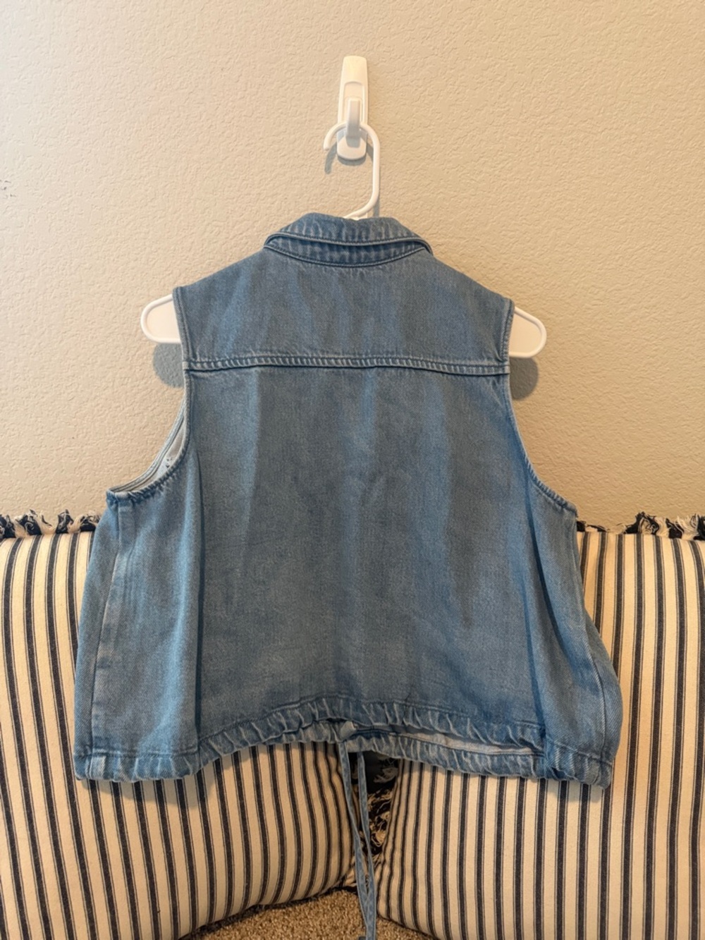 Denim Utility Vest - Light Blue - Picture 2 of 2